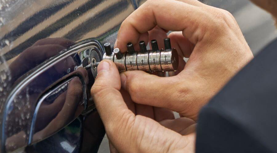 Professional New roof installation in Fort Dodge, KS